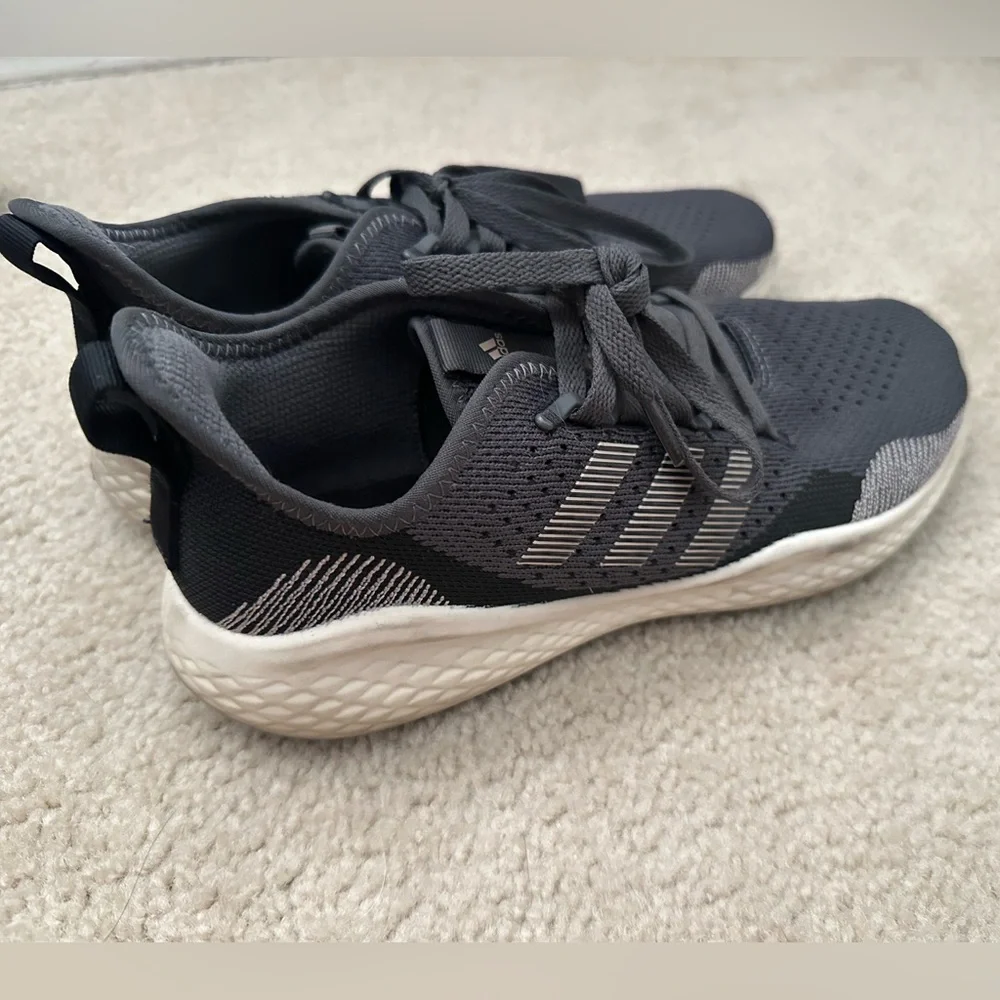 Adidas Women’s Fluidflow 2.0 Black/White/Champagne Size 8.5 - Picture 3 of 7